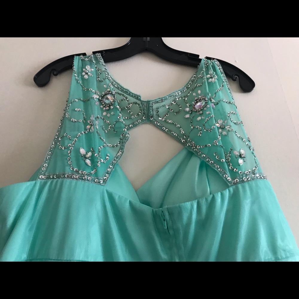 Mint green short prom dress